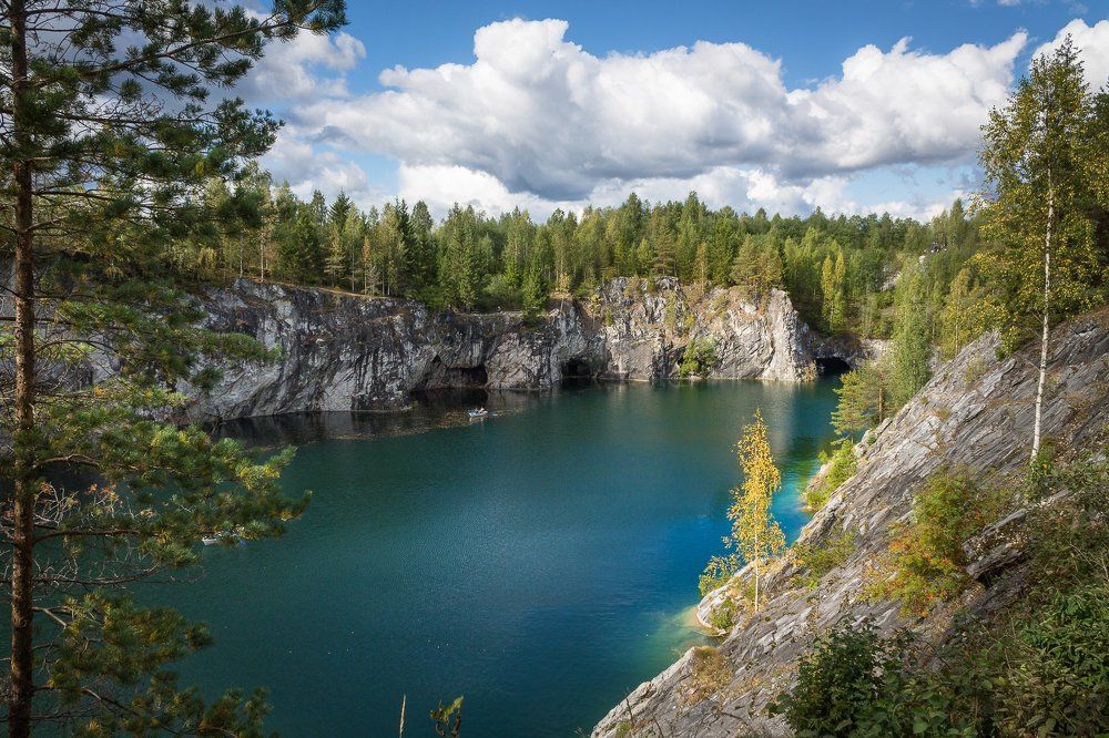 Рукотворное озеро