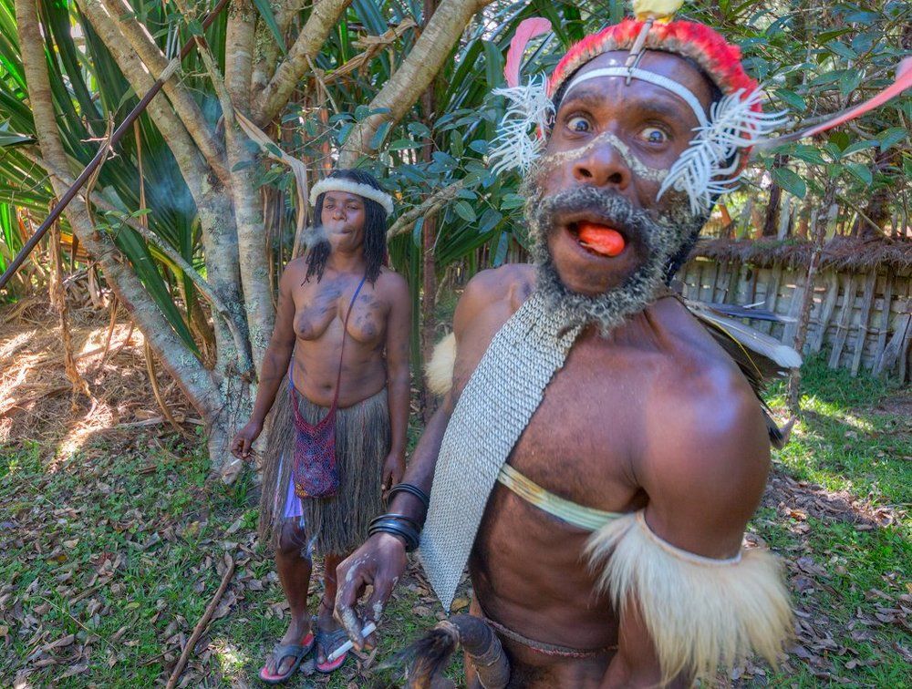 Взрывные папуасы Новой Гвинеи