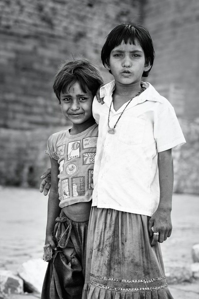 НЕ ПЛАЧЬ СЕСТРА