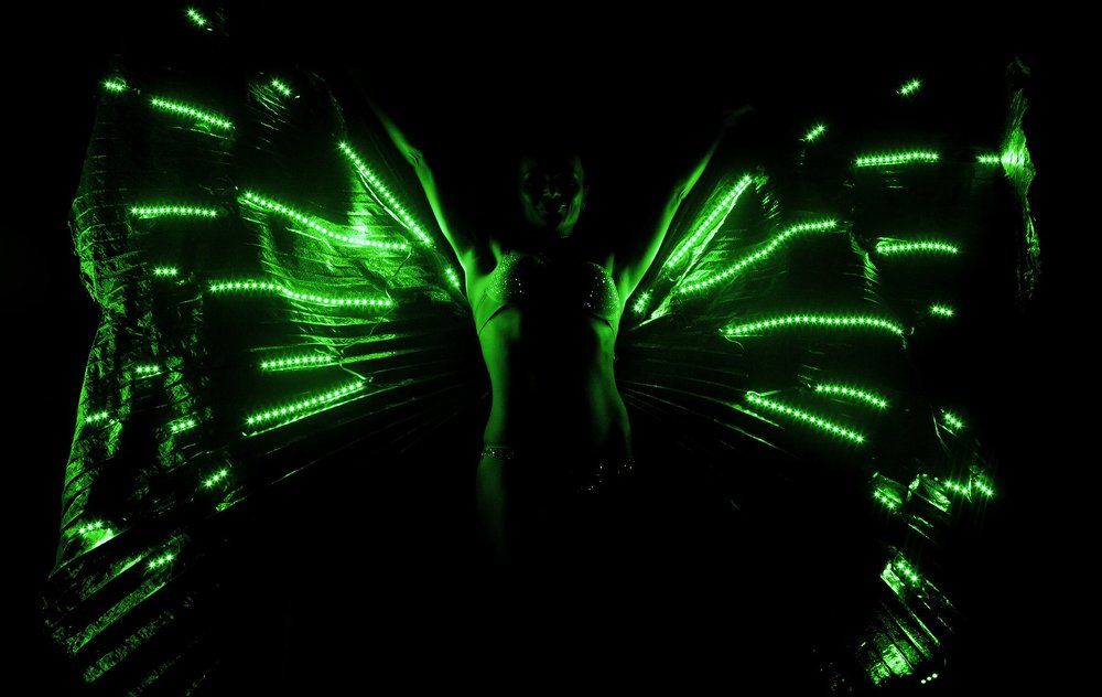 Девушка из тени