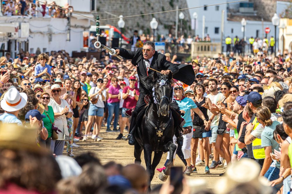 Photograph by Katerina Pustoshnaia