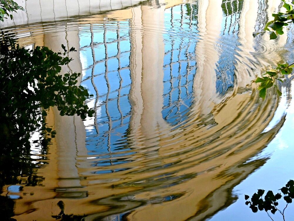 Архитектура в отражении