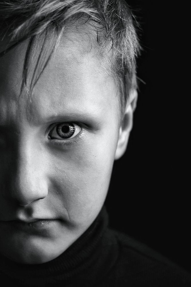 Что скрывает вторая половина лица