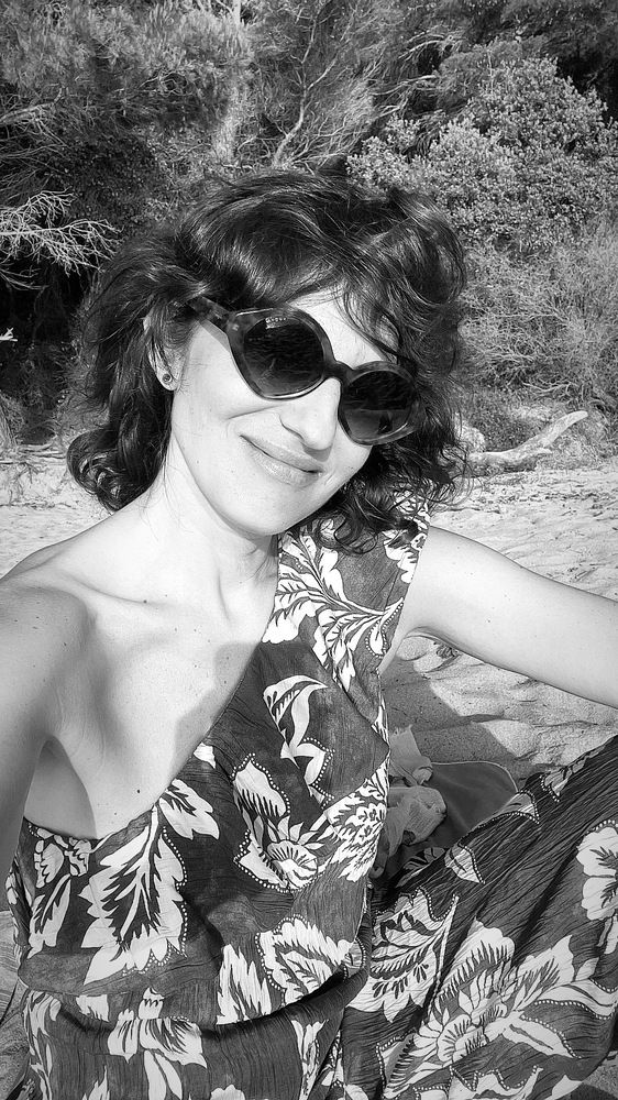 И только шум волн