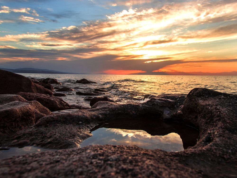 Photograph by Evgeniy Savikov