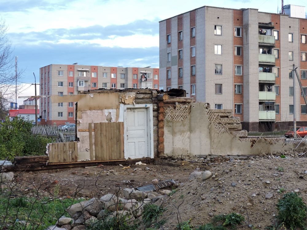 Дверь в / A door to