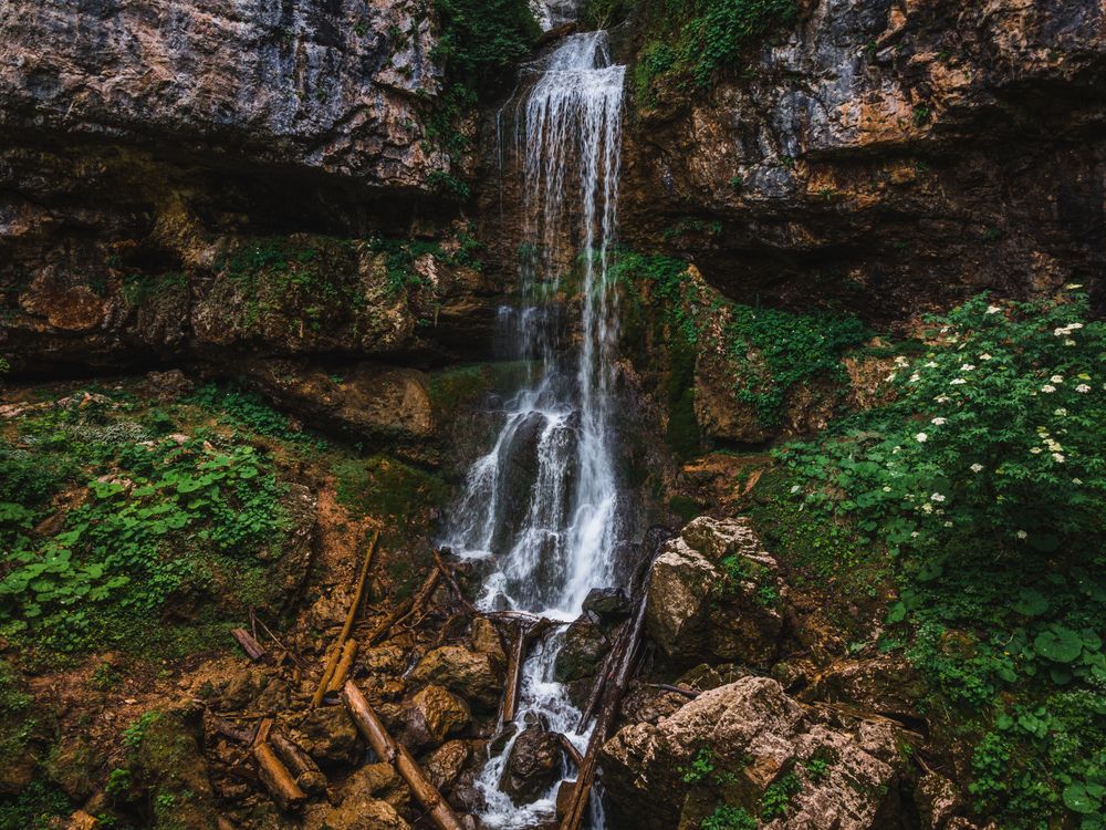 Университетский водопад