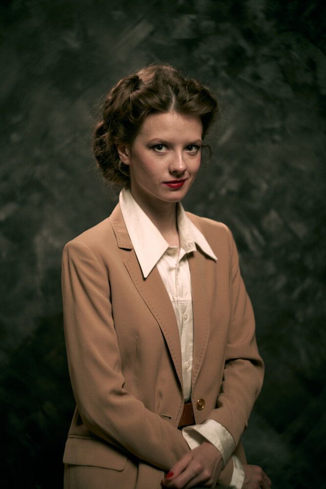 Classic portrait of Ksenia from the 40s