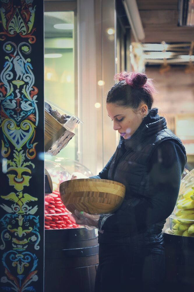 Fragments of Femininity