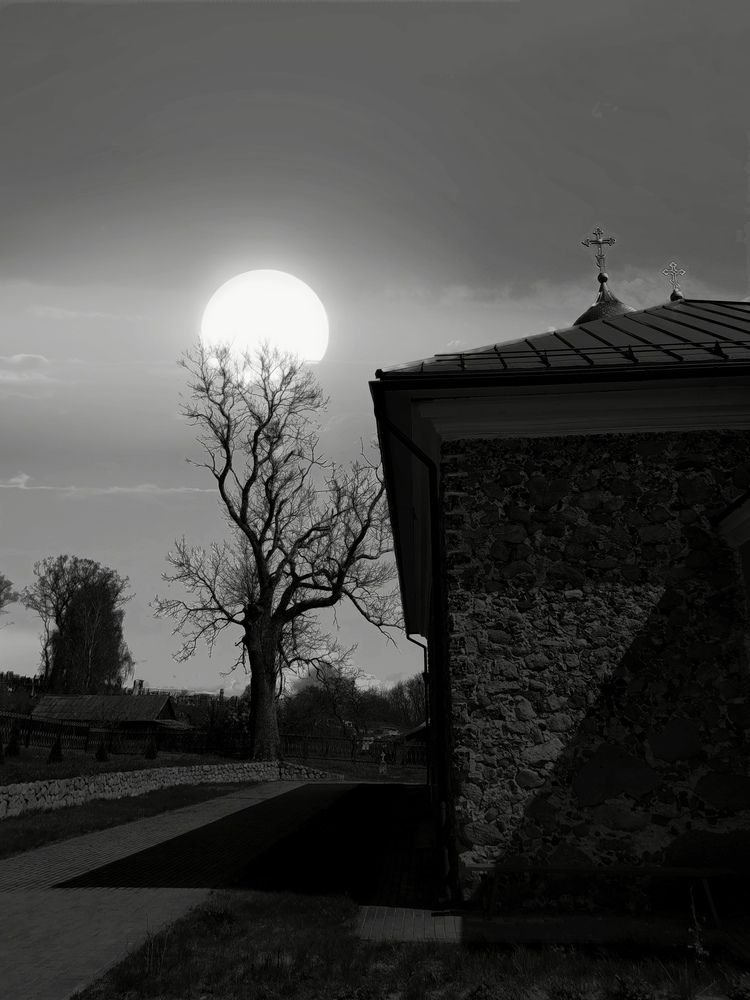 Photograph by Tatsiana Khinevich