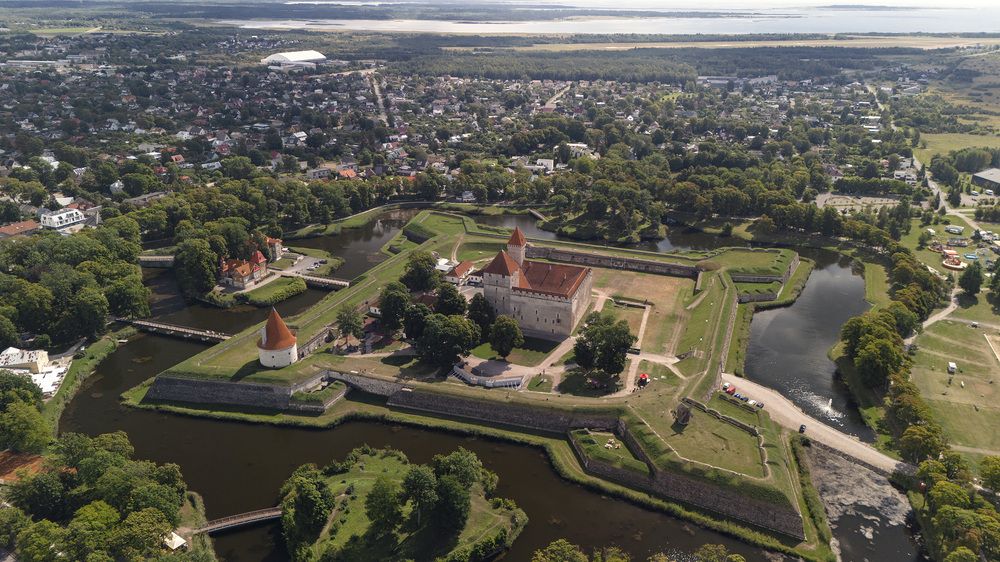 Photograph by Aare Treiel