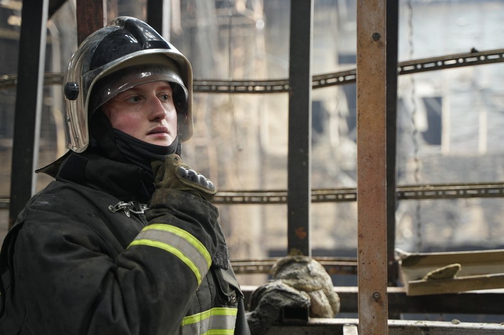 Добровольцы ВСКС работают на месте ЧС в «Крокусе»