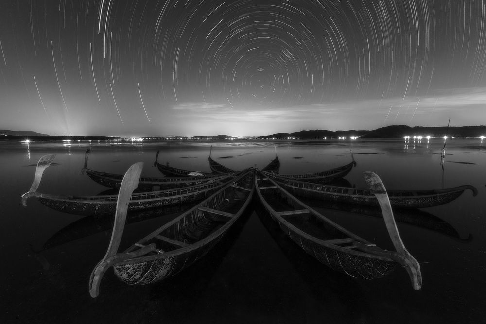 Night on O Loan lagoon