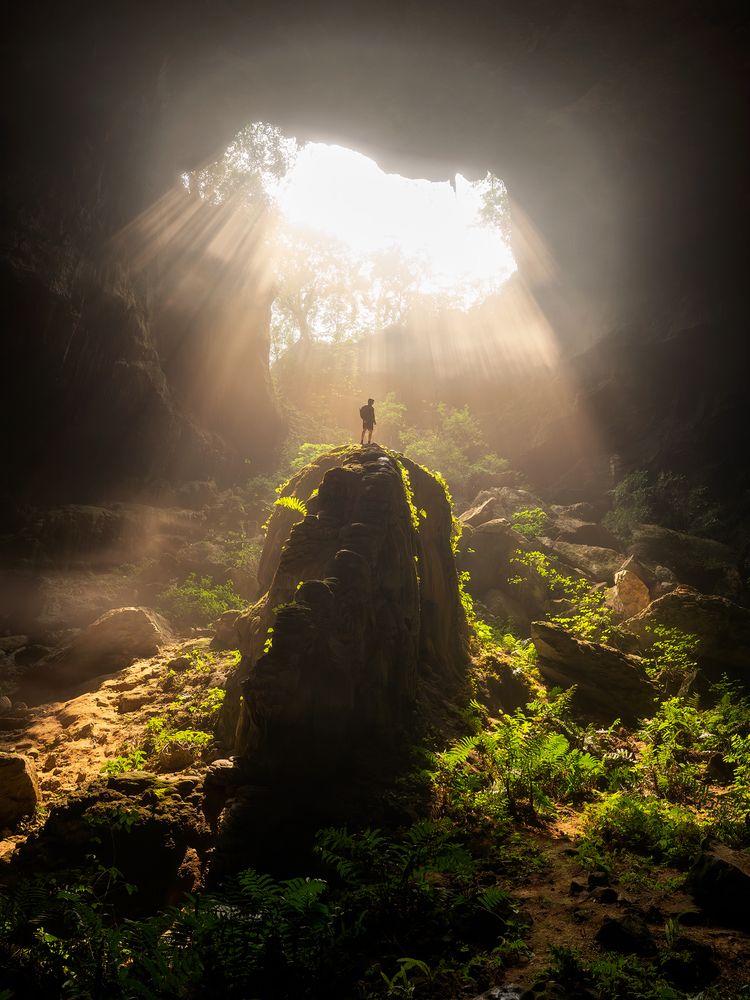 The Throne in the Subterranean Abyss