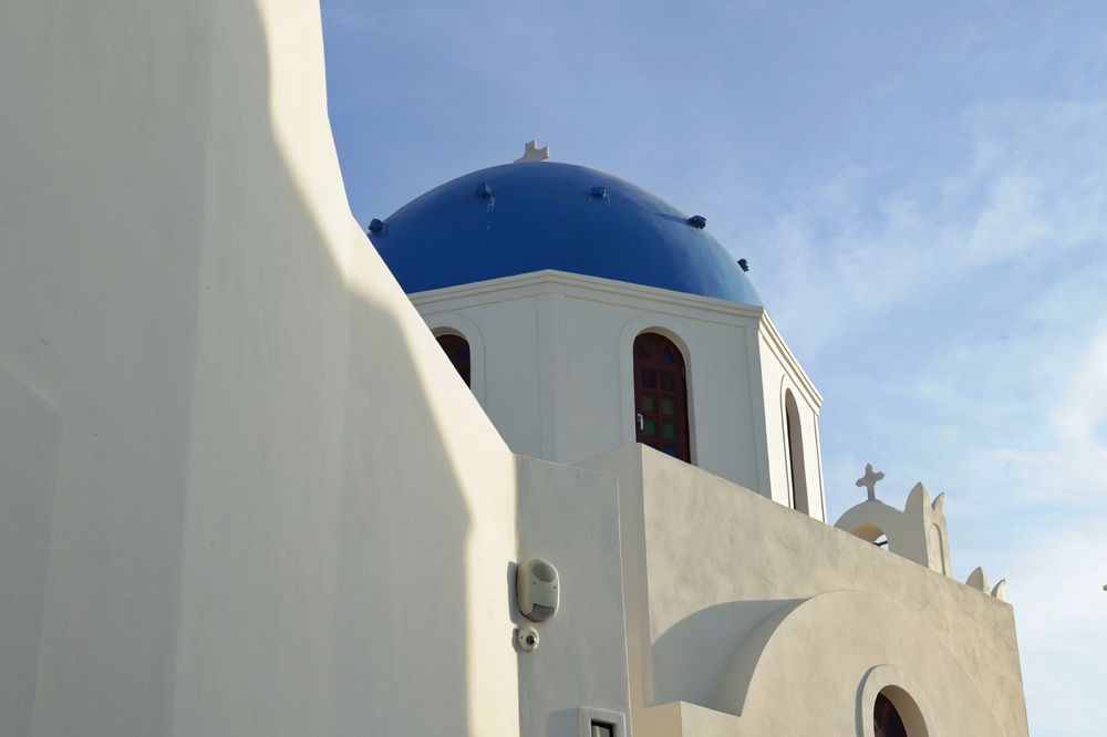 White Santorini