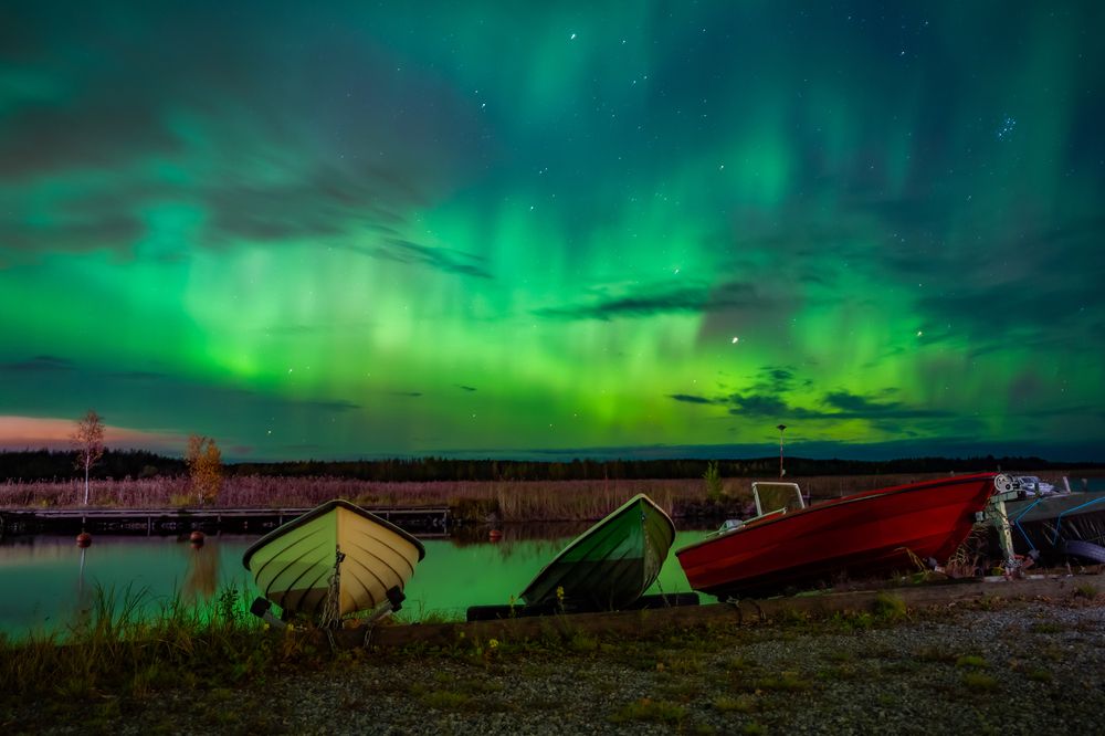 Rest under the green sky