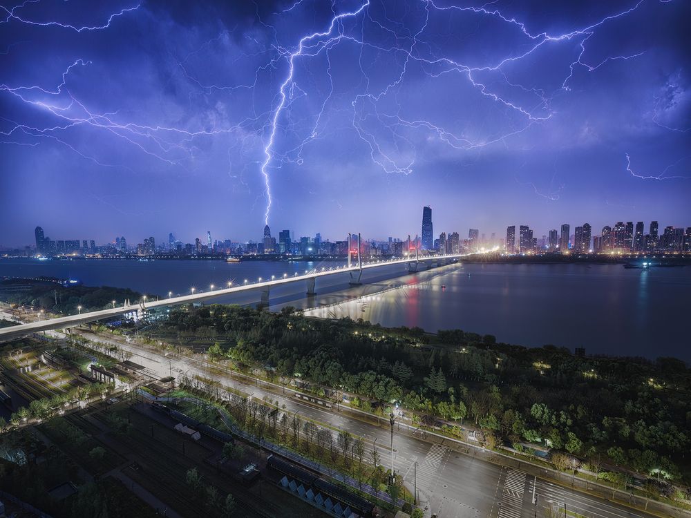 Photograph by 张鹏