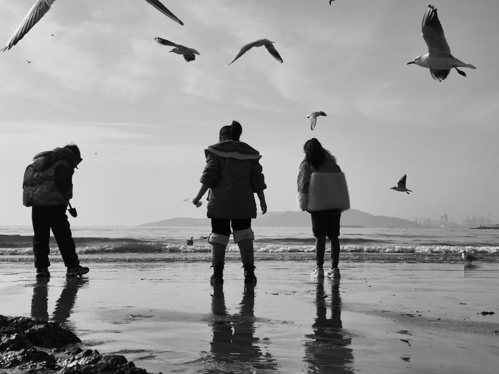 see the sea for the first time