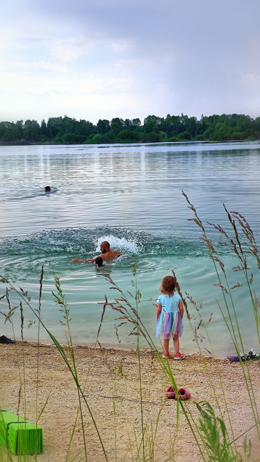 Photo #12040550