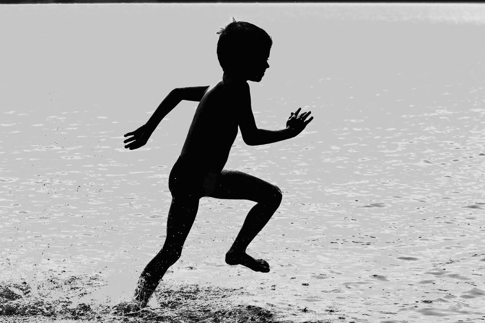 быстрее тени