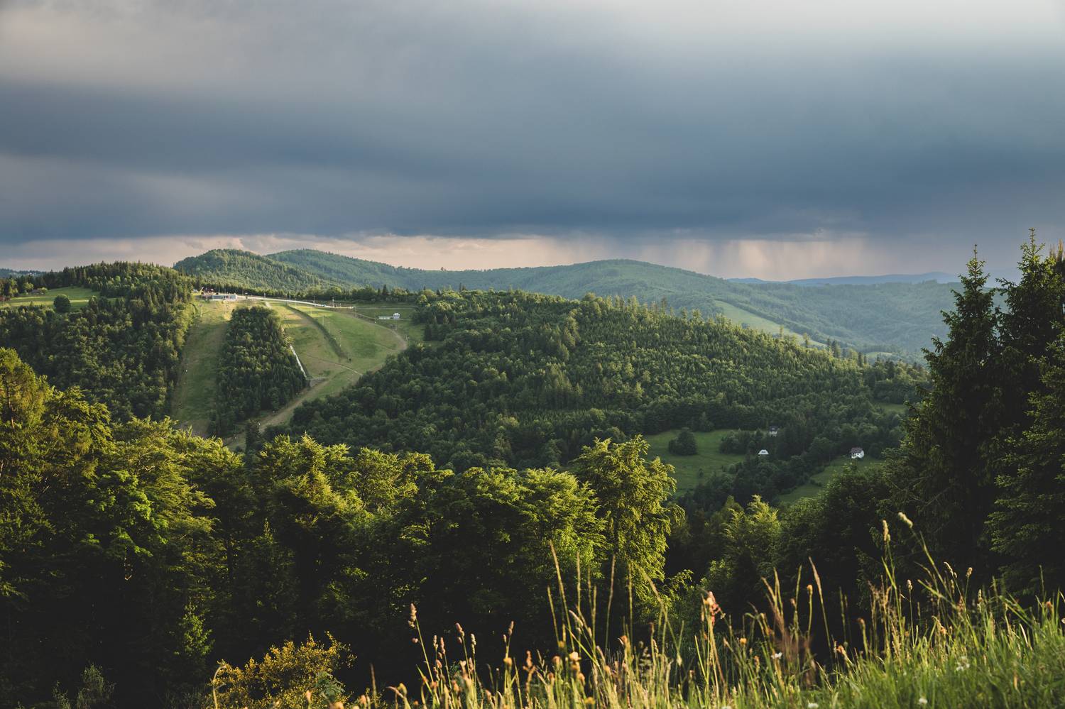Beskidy w deszczu Beskidy w deszczu