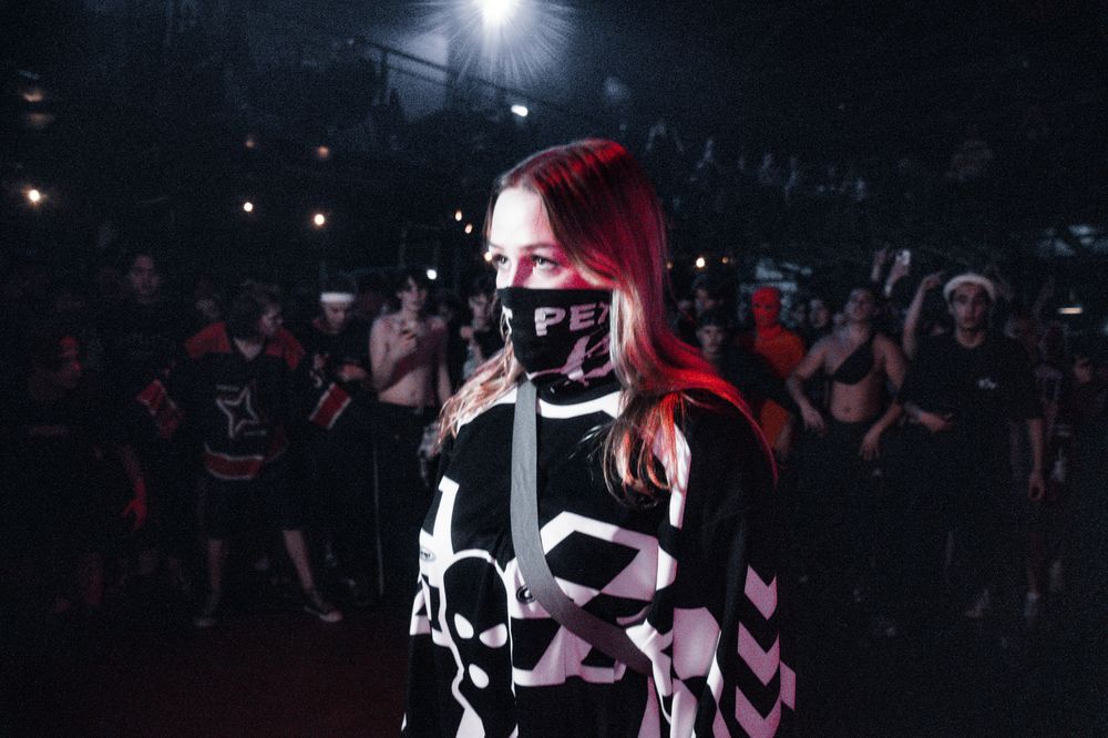 Everyone loves this moment at raves.