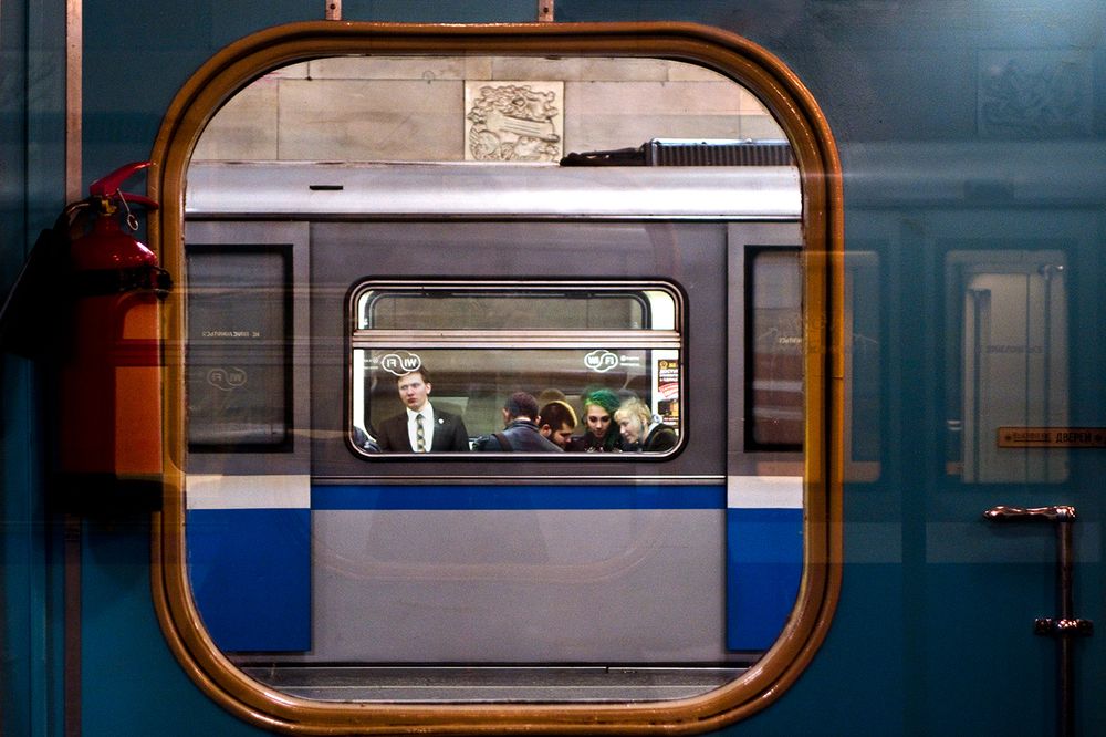 Вид из окна старого вагона