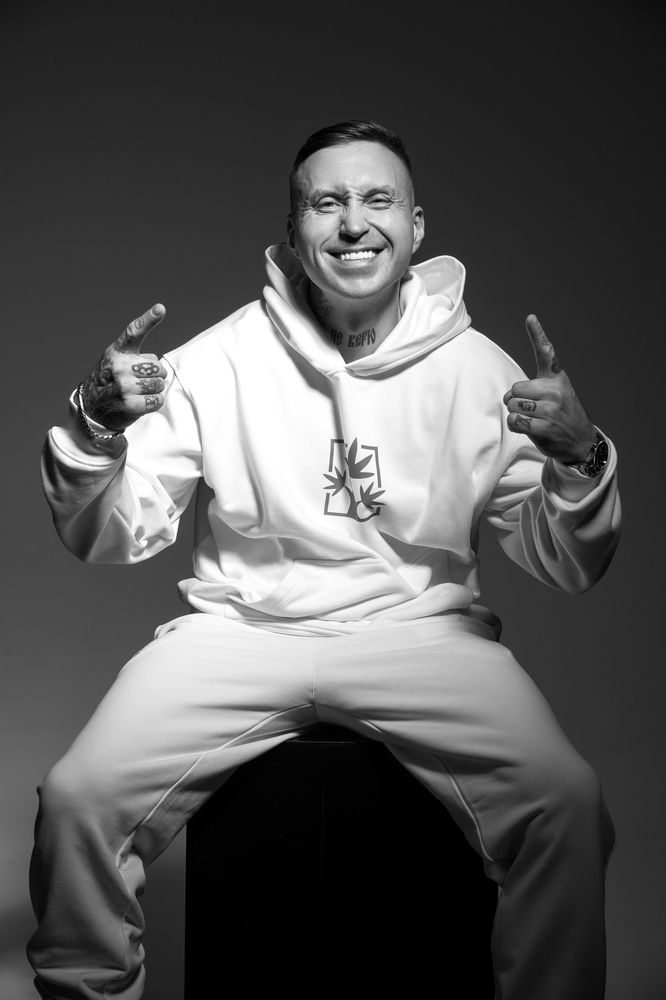 Красное дерево -Russian rap artist