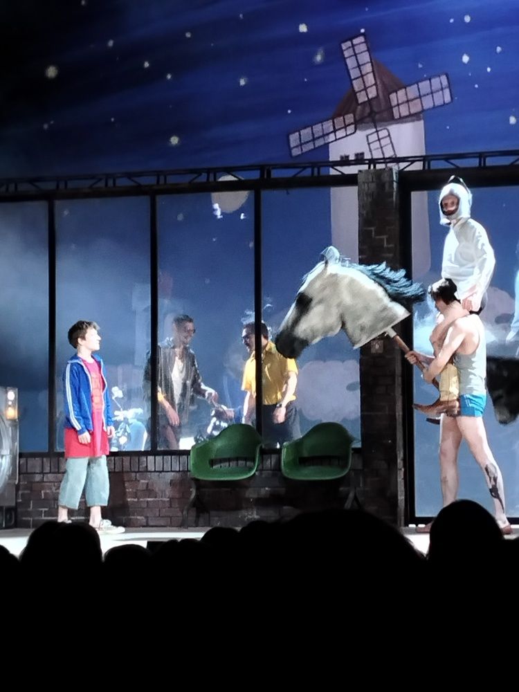 Photo #12048012