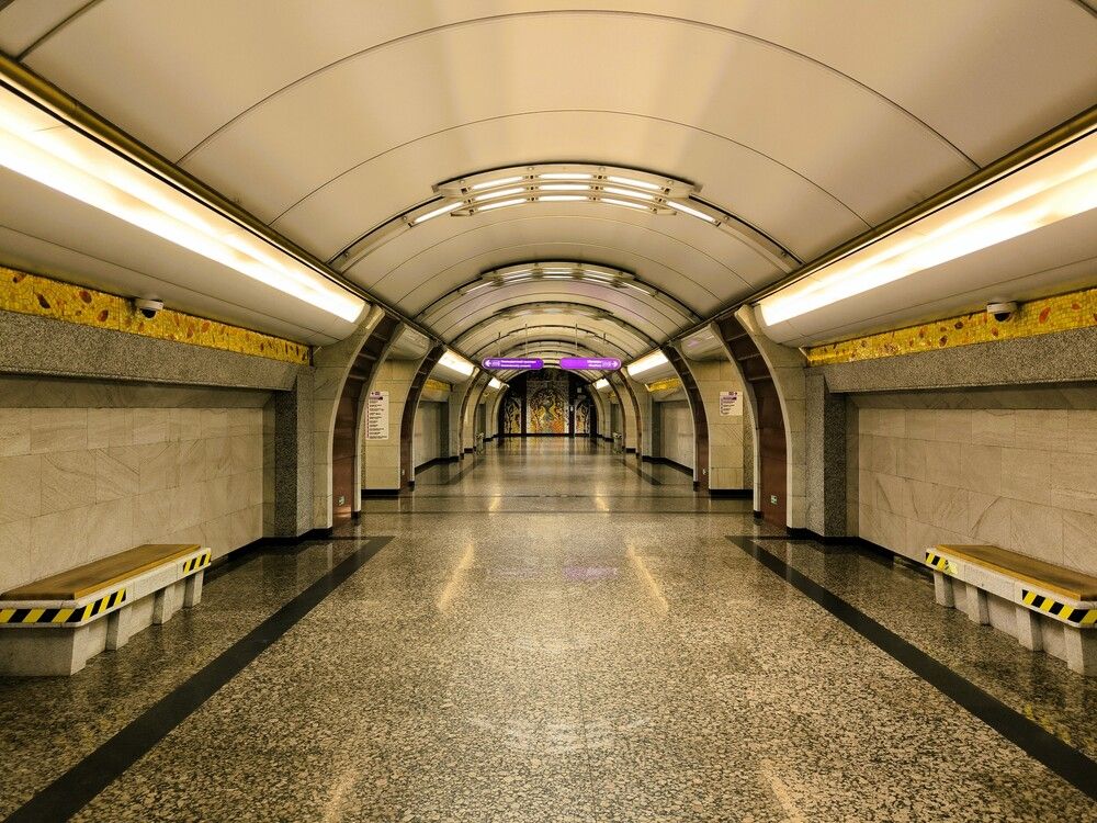 Бухарестская - станция Петербургского метрополитена