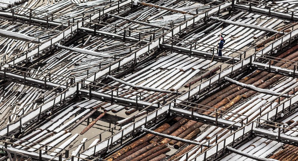 Работа на бассейне