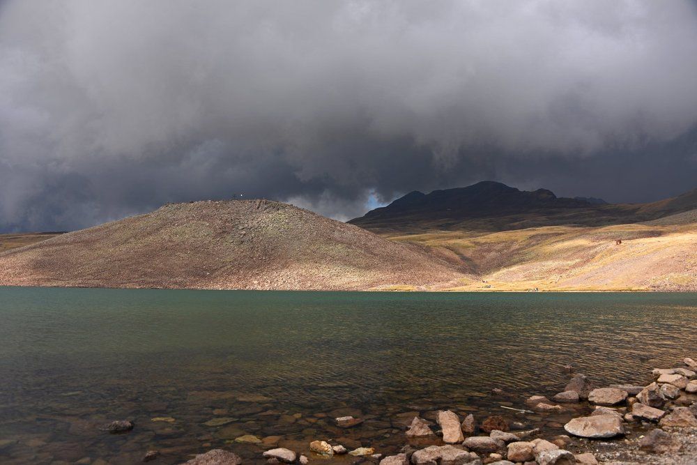 Горное озеро