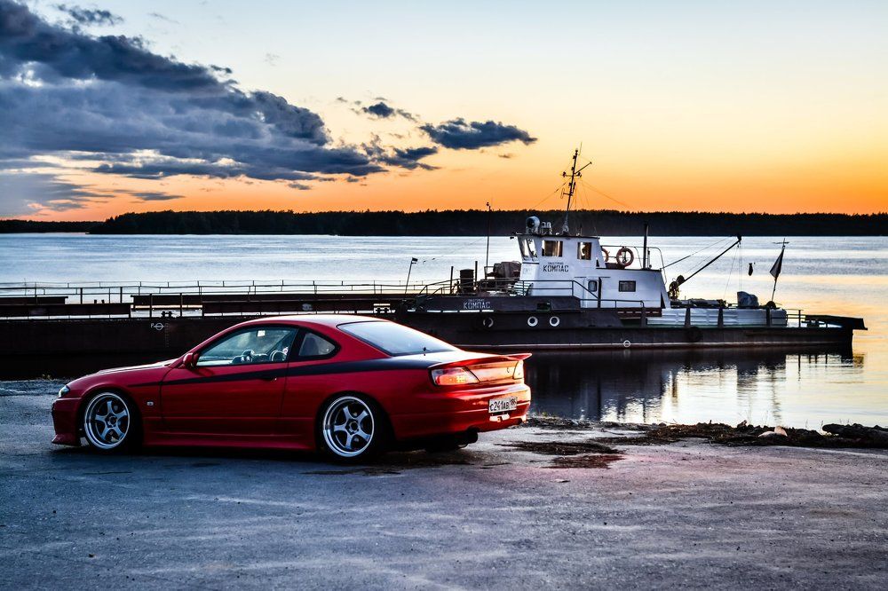 Закат на берегу реки