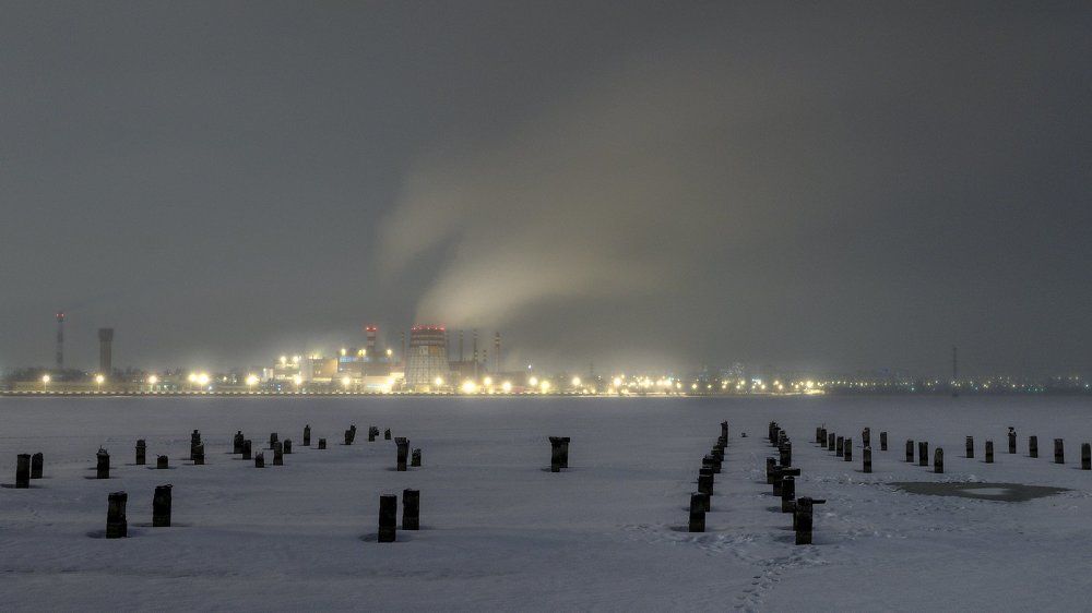 ... мы новый мир построим ...