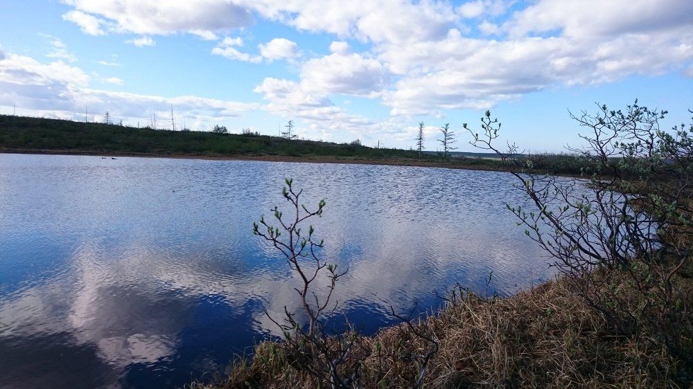 Голубое озеро