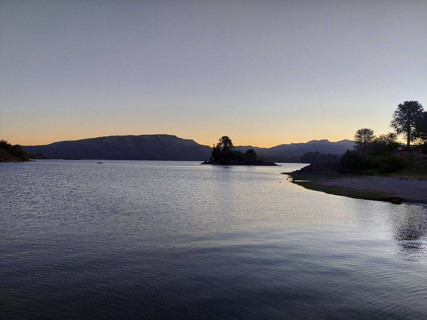 Lago golfo azúl