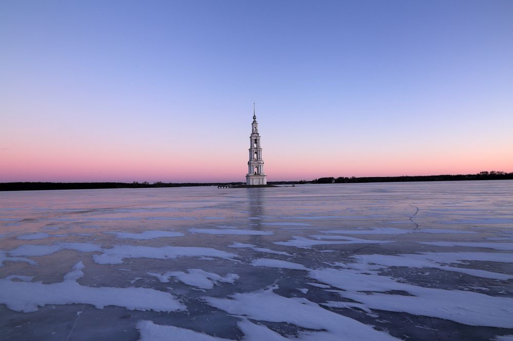 Скованная льдами
