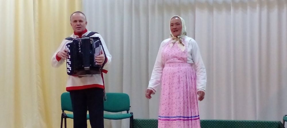 Бабушке Зине 82 года!