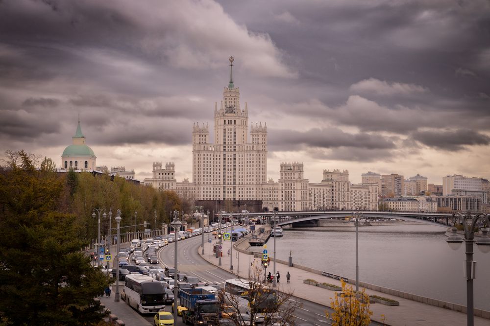 Утро в городе