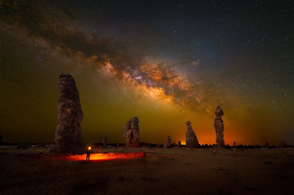 Ancient Sands meet the Cosmic Wonders