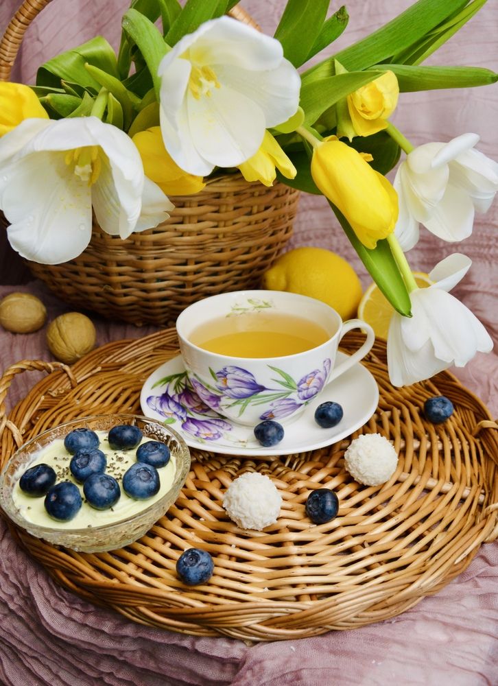 Tulips, berries and a little happiness