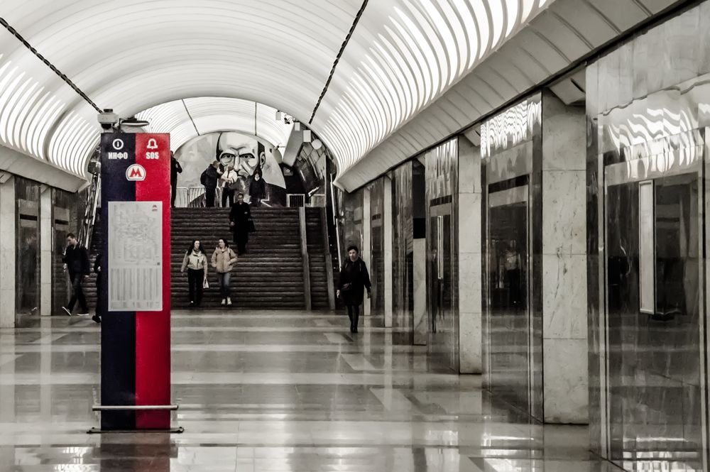 Станция метро Достоевская