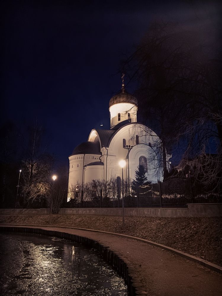 Фотография автора Роман Зотов