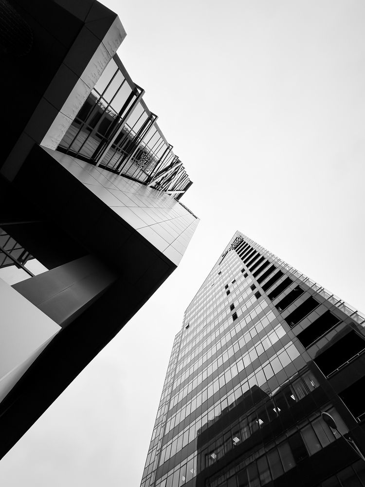 Два небоскреба / Two skyscrapers