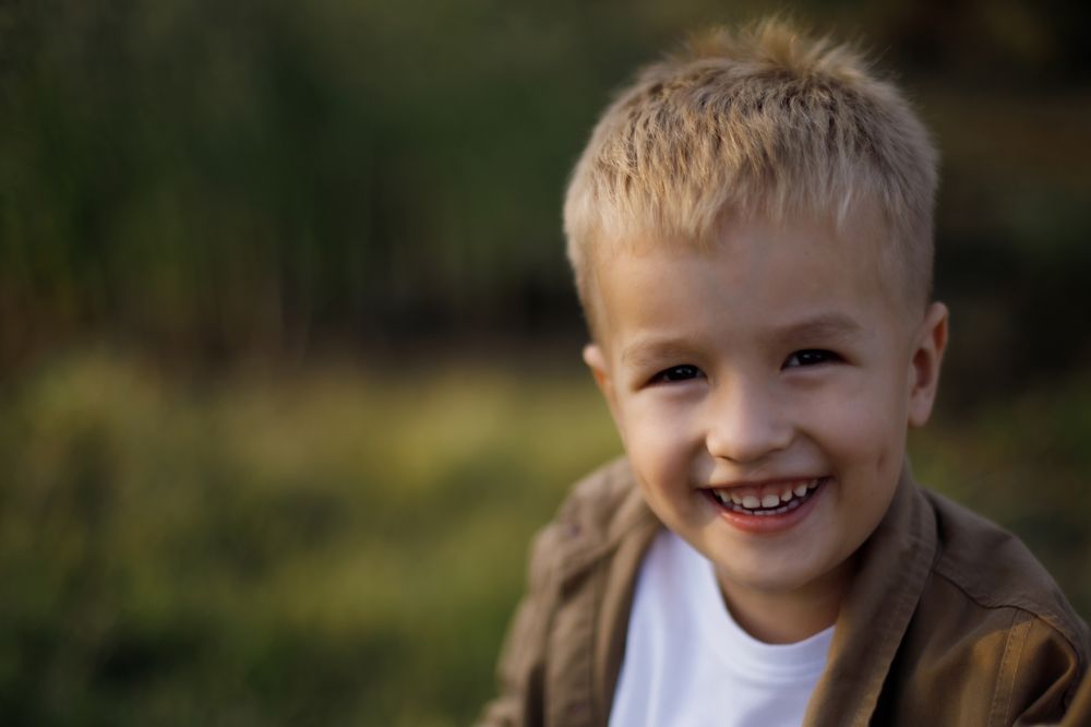 Сладкие ямочки на щеках)