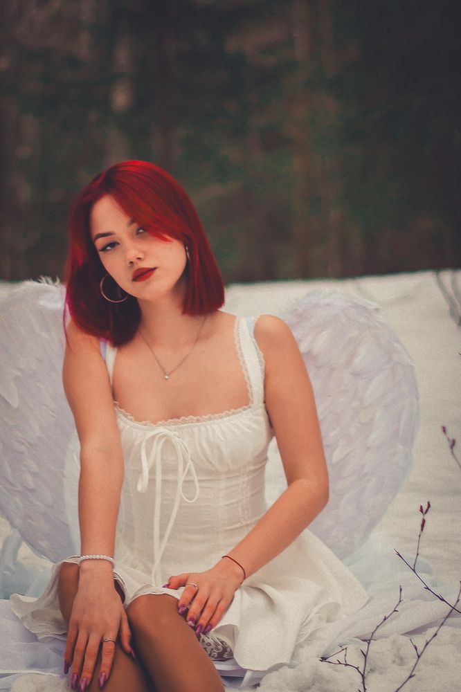 Девушка с крыльями ангела