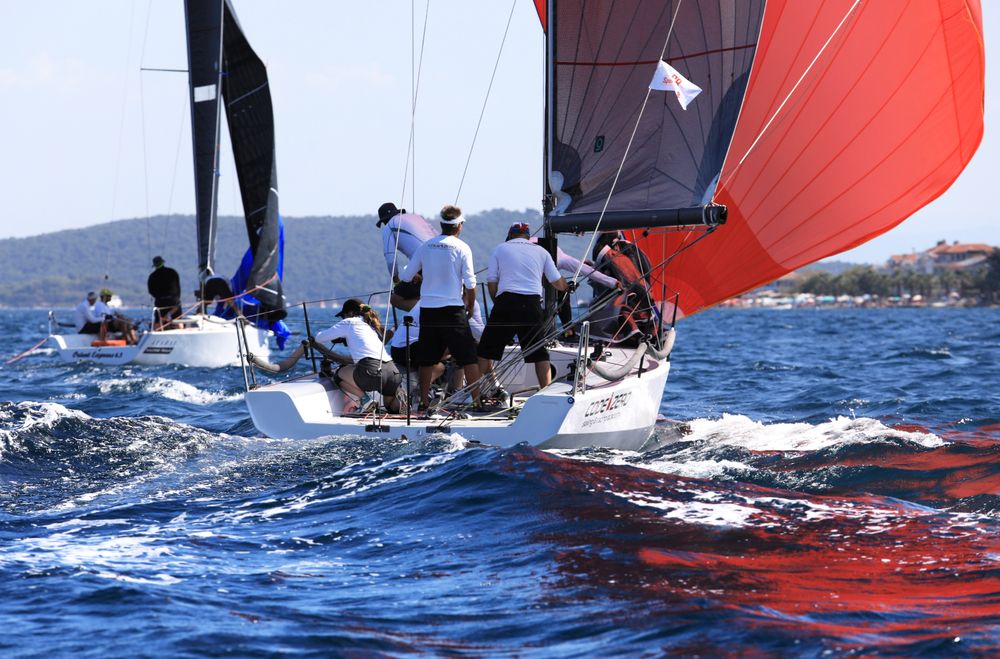 Sportboats sailing race