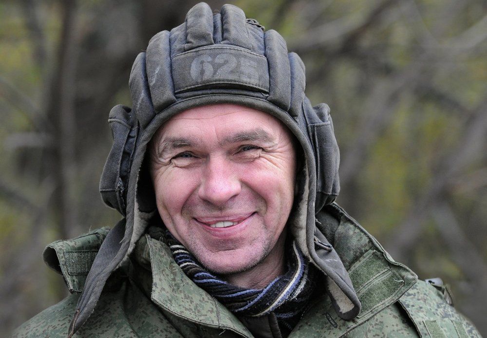 А ты не лётчик, а я и рада