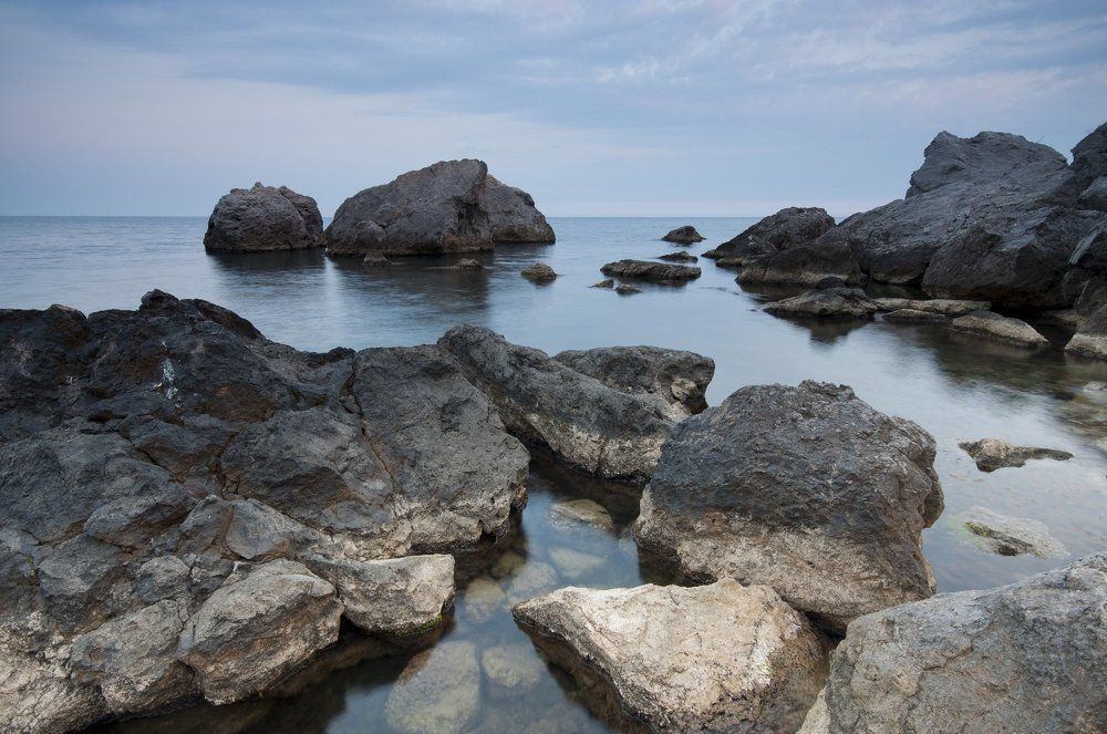 Про камни на воде. Морской пейзаж