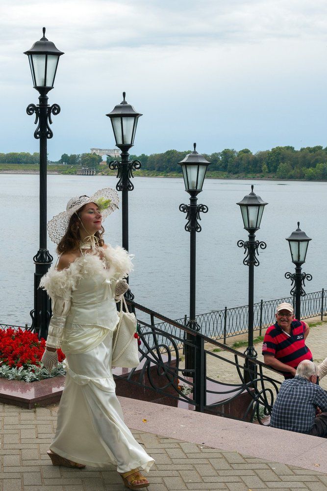 На набережной